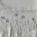   40x150 cm asztali futó, középen fehér, a két szélén /26-26 cm/ imolákkal (TE16)