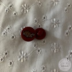 Bordó alapon teknős