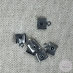 Sötét ezüst végzáró