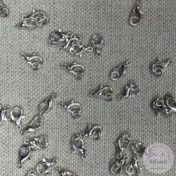 Csatos végzáró ezüst színben