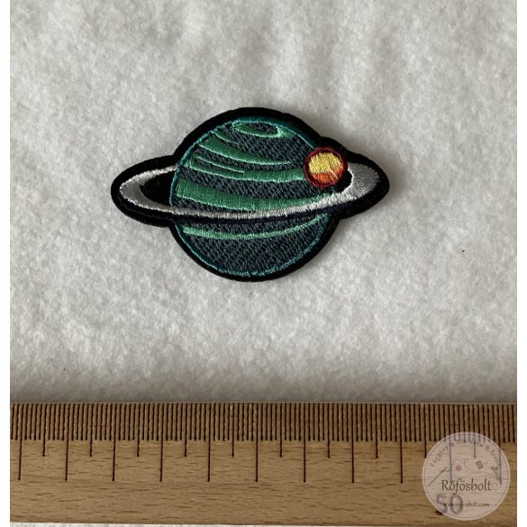 Bolygó a holdjával, 7 x 4,5 cm