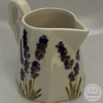 Levendulás tejtartó