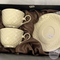 Angol teás csészék tányérral