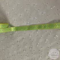 Vidám, zöld virág